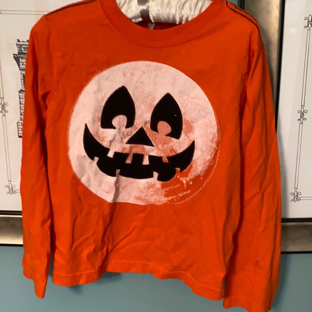 Halloween shirt. Pumpkin. Size 5T